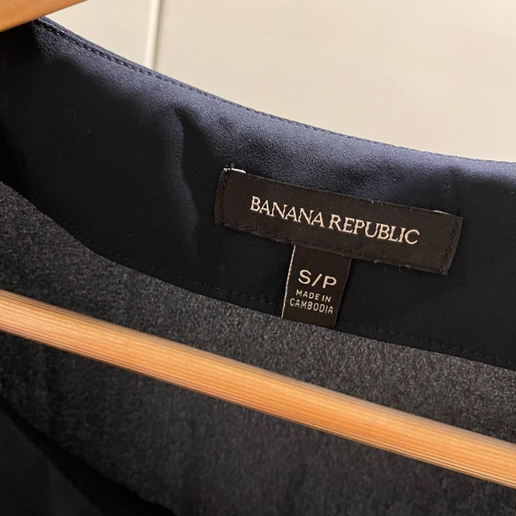 Banana Republic Blouse - Picture 3 of 3